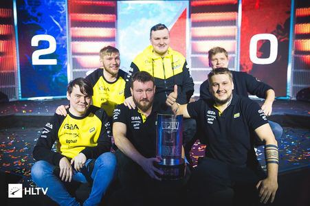 早早失去了 早早失去了