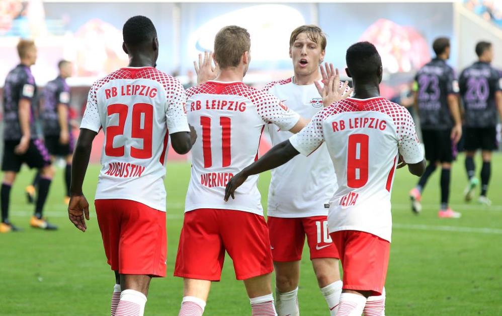 控球上占据 控球上占据