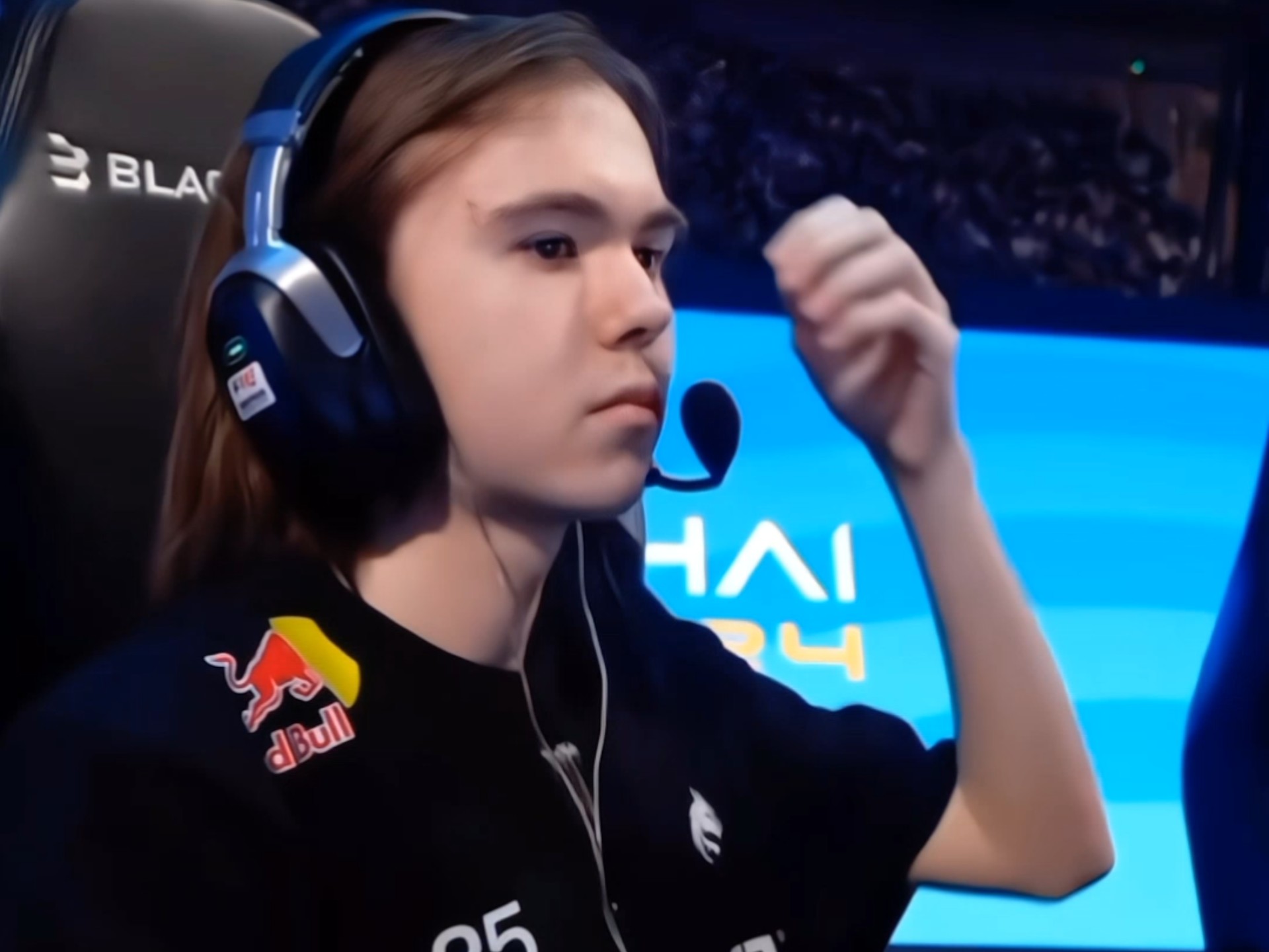 阿拉维斯v 阿拉维斯v