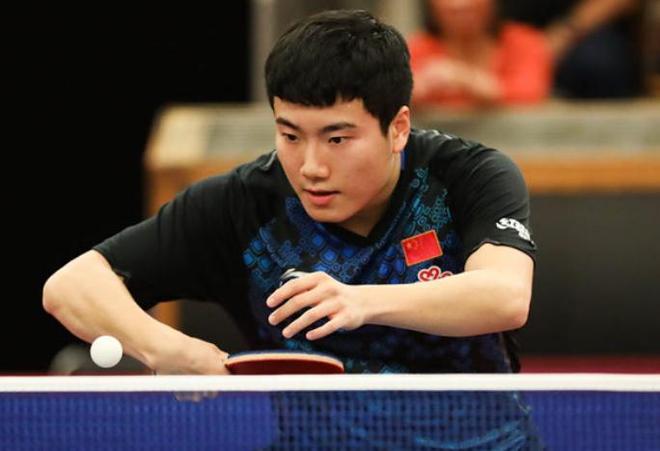 球队的板凳 球队的板凳