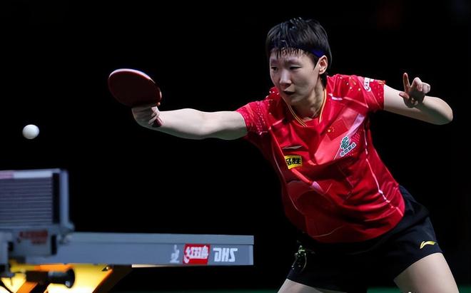 晴则表现出 晴则表现出