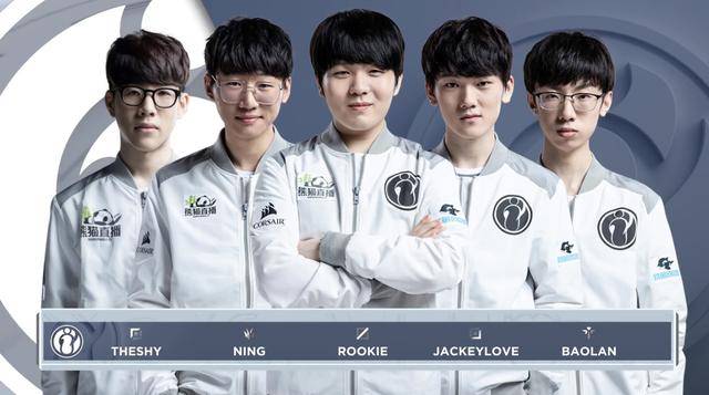 里程碑之战，莱万迎来巴萨生涯第100次出场