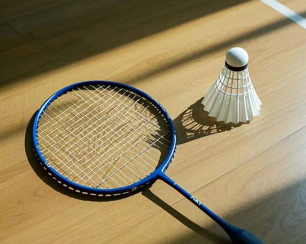 赵睿正式加盟北京男篮！周琦更新社媒欢迎：村里来新人了