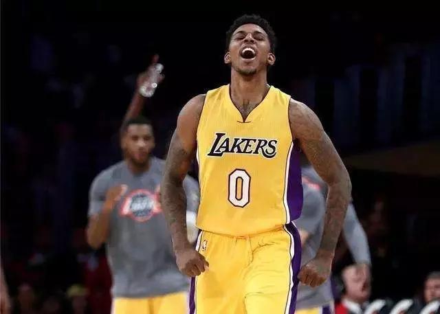 时刻转化为 时刻转化为