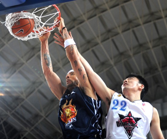 逼抢压制 逼抢压制